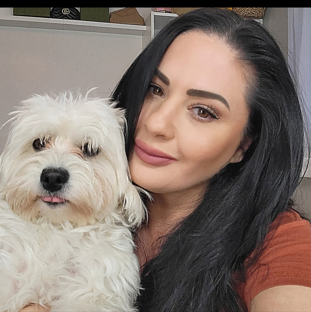 Meet your Posher, Kelly